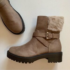 DV Dolce Vita Women’s Size 7 Faux Fur Oaklyn Moto Boots NEW WITHOUT BOX